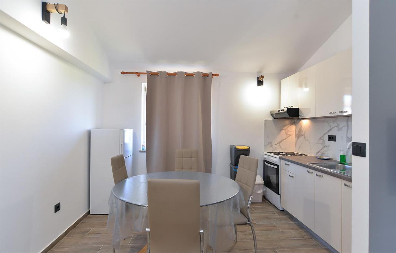 Apartments Elizabeta 1701 Fažana Buitenkant foto